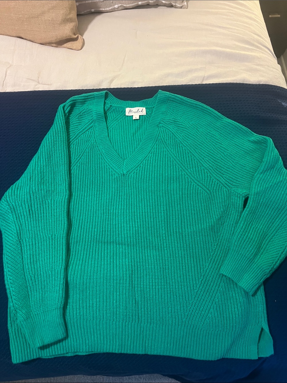 Women’s Marled  Vibrant Green V-Neck Ribbed Sweater
